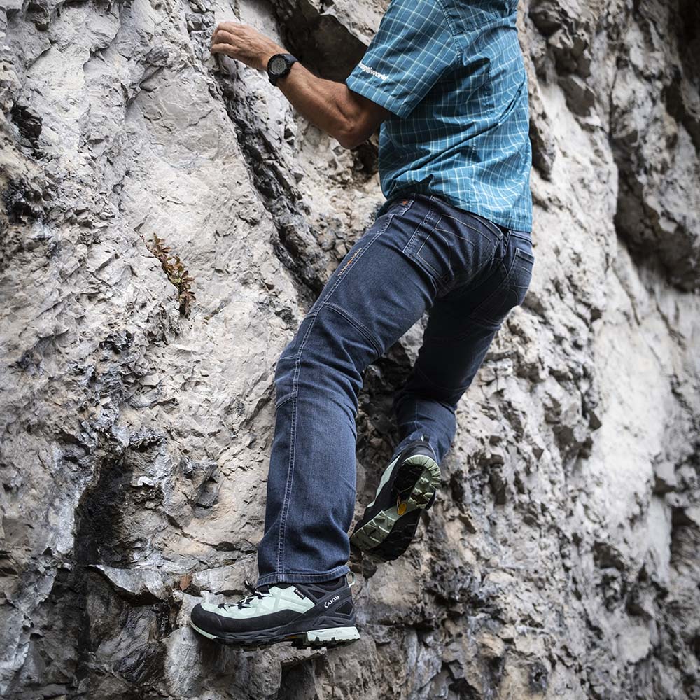 Rock climbing hiking shoes online